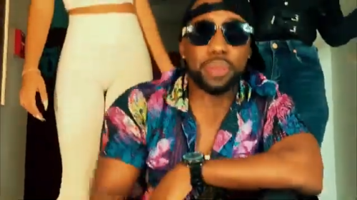 GblackDaBest-Costa-Ricas-Call-Center-Rap-Breakdancing-commerical-8.png